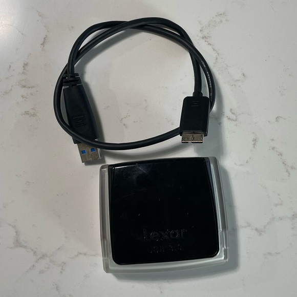 Lexar Professional USB 3.0 Dual-Slot Reader - High-Speed File Transfers - Picture 3 of 3